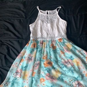 Patterned Lace Floral Dress